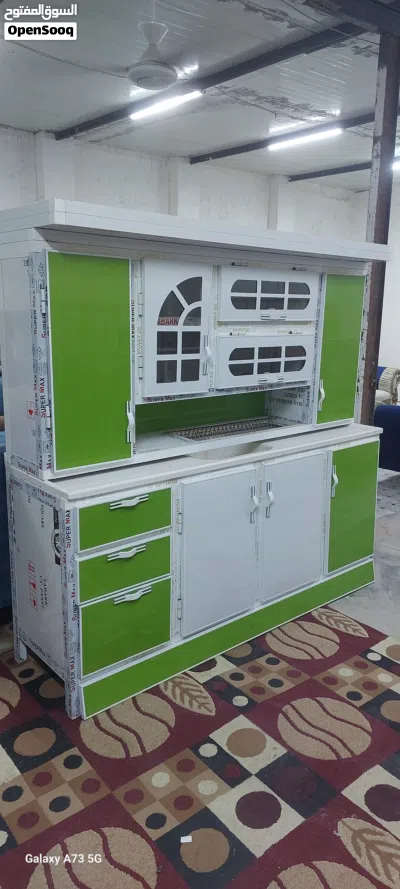 (بيع وشراء اثاث المستعمل ) متوفر عدنا. كاونترات شغل جديد مبطن درجه اولى بوري محشه خشب نشتري اثاث م 3