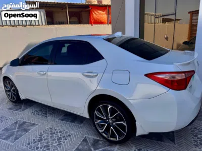 Toyota Corolla LE 3