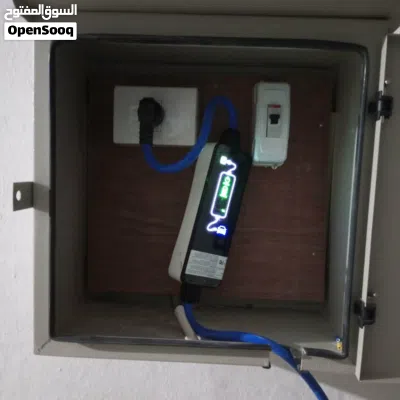 تركيب نقاط شحن جميع انواع سيارات بمواصفات عاليه وتركيب كاميرات وانتركم وصيانه كهربا وتمديدات20سنه 3