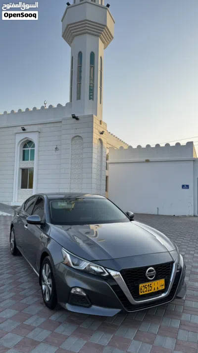 Nissan Altima S 2