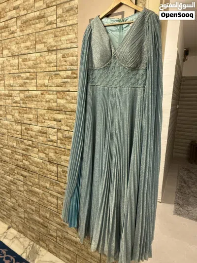 فستان سهرة مميز جداً للبيع + 2