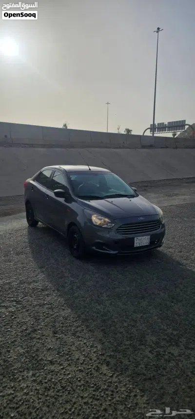 فورد فيجو Titanium 3