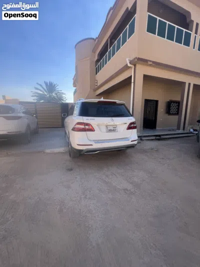 Mercedes Benz M-Class ML 350 3