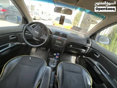 Kia Picanto EX 2