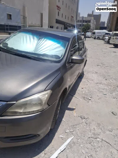 Nissan Sentra SL 2