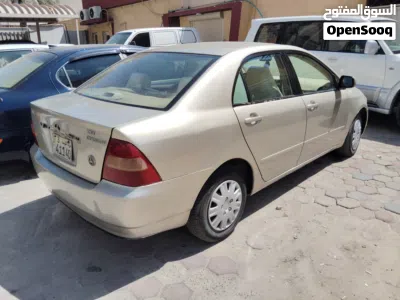 Toyota Corolla LE 2