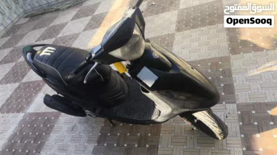 Yamaha XMAX 2