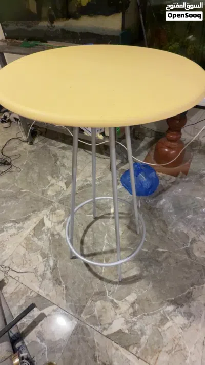 طاولة مرتفعه 2