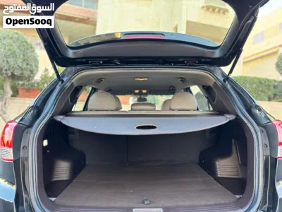 Hyundai Tucson Standard 2