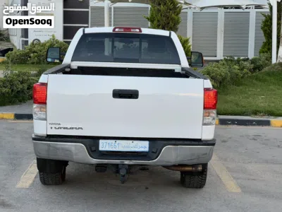 Toyota Tundra SR5 4