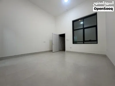 استوديو مدخل خاص مع حوش بجوار الشراكات 4