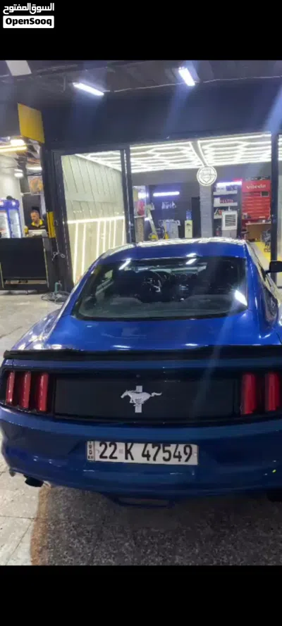 Ford Mustang V6 3