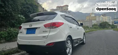 Hyundai Tucson Limited 4