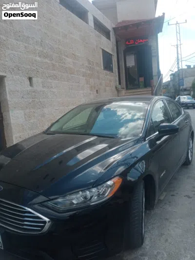 Ford Fusion SE 3