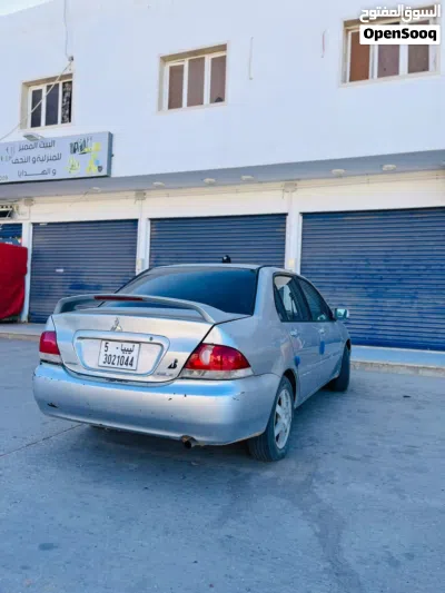 Mitsubishi Lancer Standard 2