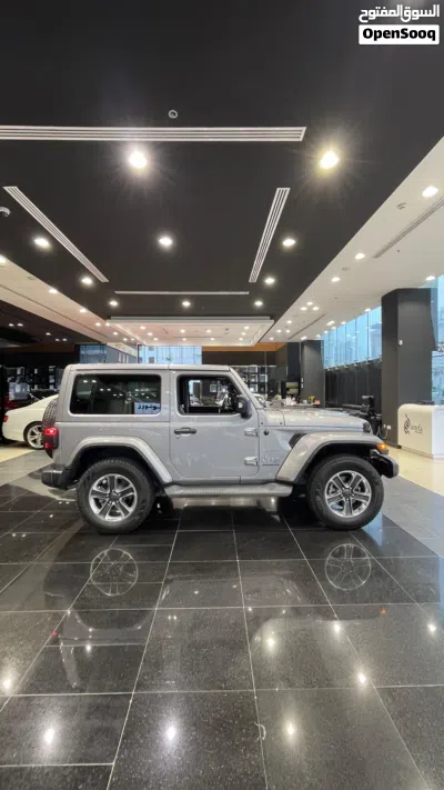 Jeep Wrangler Sahara 4