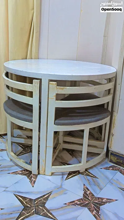 ميز طعام اربع كراسي مستعمل 2
