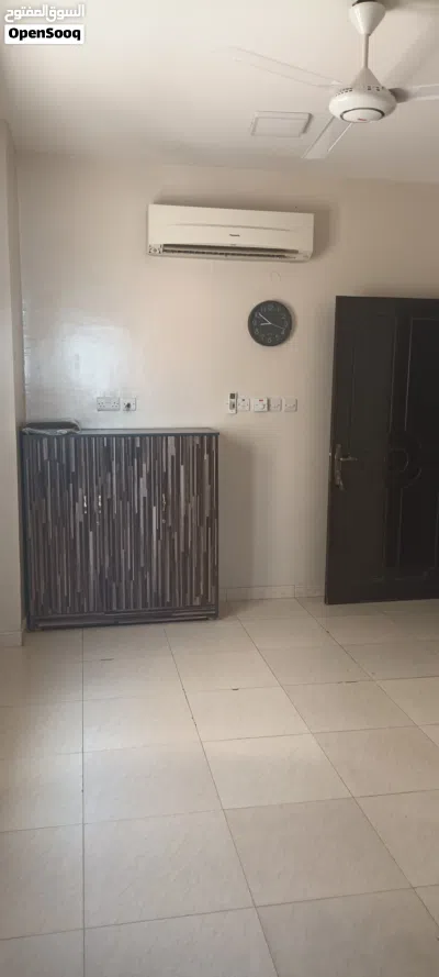 Room with bathroom Inside flat 4