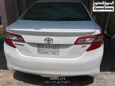 Toyota Camry SE 4