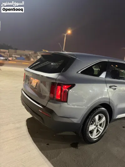 Kia Sorento EX 4