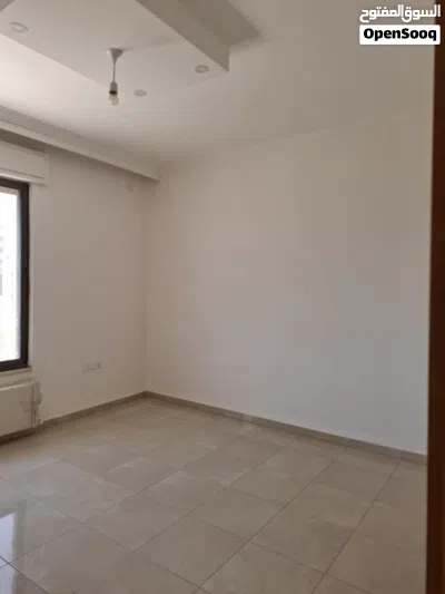 شقة مميزة(الظهير-الطبقة) مرج الحمام خلف مدارس الراهبات الوردية شارع المطار 4