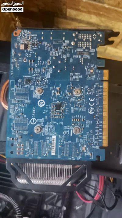 كرت شاشه 6896.jpg Gigabyte GV-N75TOC-2GI 2