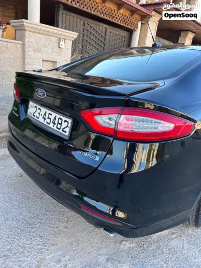 Ford Fusion SE 3