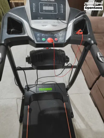 جهاز تريدمل للبيع نوع TECHNO FITNESS بحالة ممتازة 4
