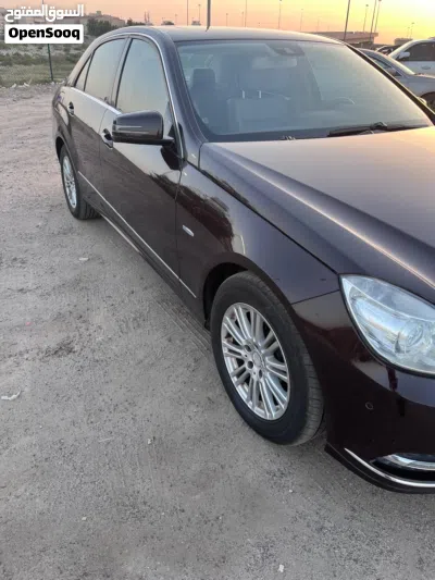 Mercedes Benz E-Class E 200 4