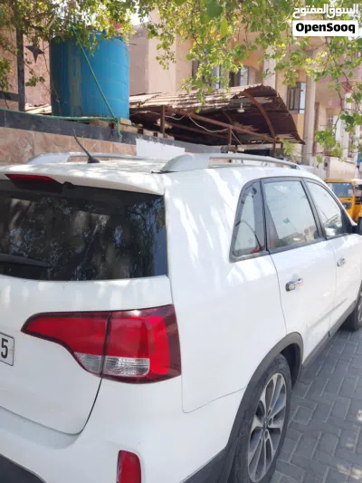 كيا سورينتو Standard 3