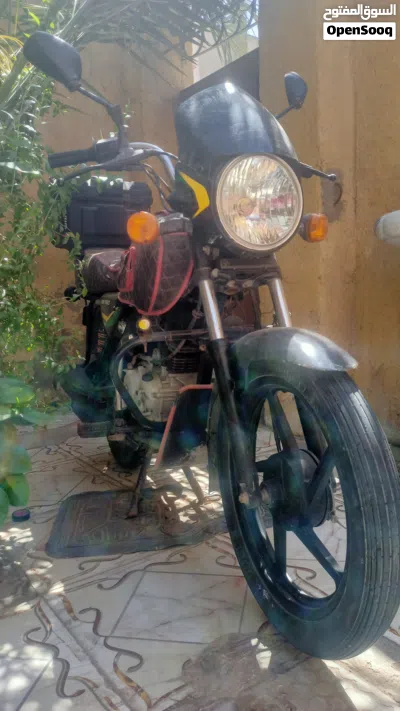 باجاج بوكسر 4