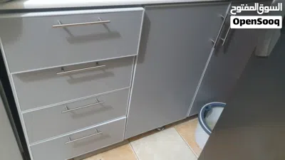 مطبخ كبير نظيف جدا البيع بسبب السفر السعر 1200 4