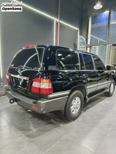 Toyota Land Cruiser VXR 3