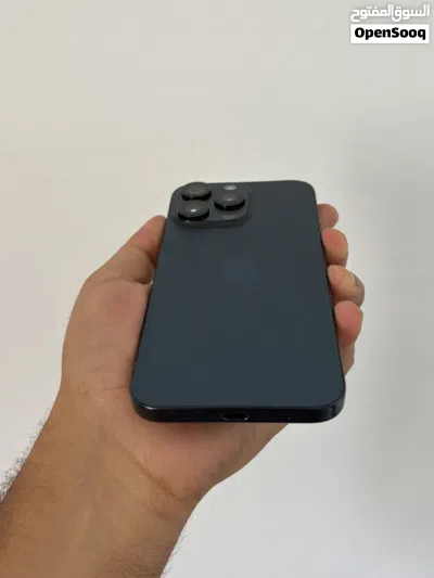 iPhone 15 Pro Max 4