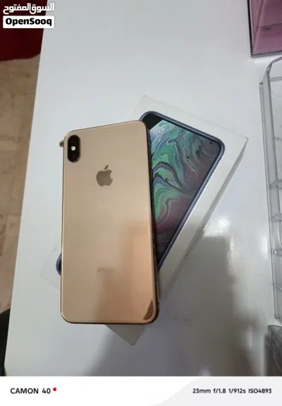 آيفون XS MAXذهبي بعده وكالة غير مفتوح او مبدل بيه قطعة بطارية 77 وذاكرة 256 جهاز انكسرت شاشة بعد نشر 2