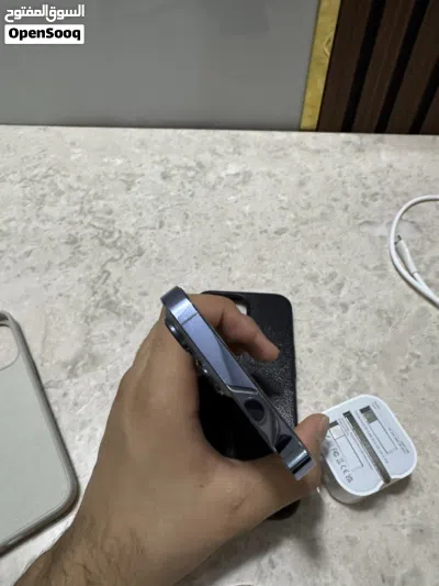 للبيع iPhone 13 Pro نظيف جداً وبحالة الوكالة 2