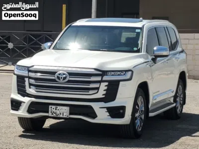 Toyota Land Cruiser VXR 2