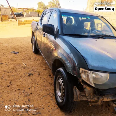 ميتسوبيشي L200 Standard 2