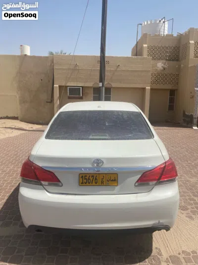 Toyota Avalon XLE 2