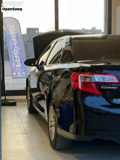 Toyota Camry LE 4