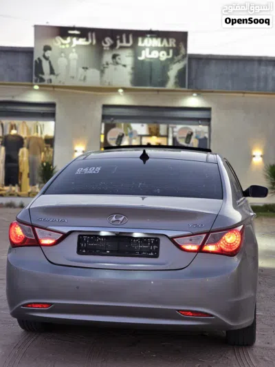 Hyundai Sonata Limited 4