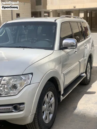 Mitsubishi Pajero GLS 3