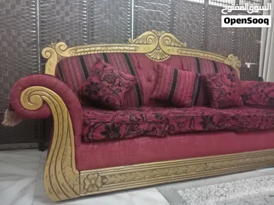 طقم الكنب عربي فخم لون أحمر 2