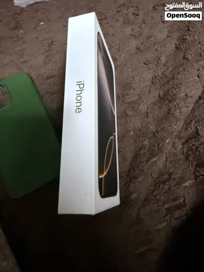 ايفون 16pro max 256g للبيع 4