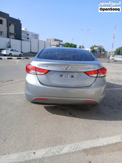 هيونداي افانتي Limited 4