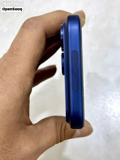 ايفون 17 pro max لون نيلي غامق شريحة الكترونية جديد iPhone 17 pro max deep blue E-SIM 256G 4