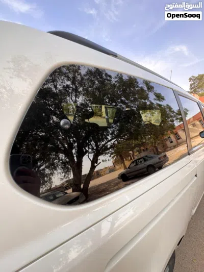 Kia Sedona EX 4