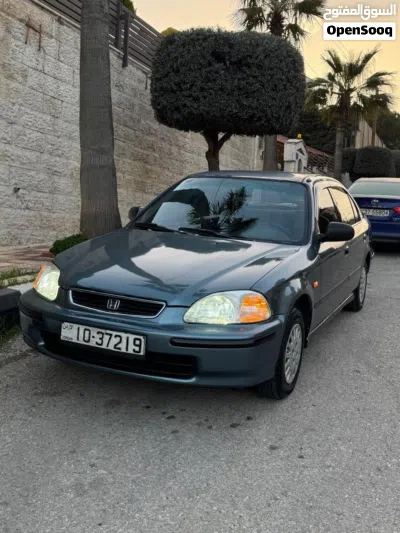 Honda Civic EXi 2