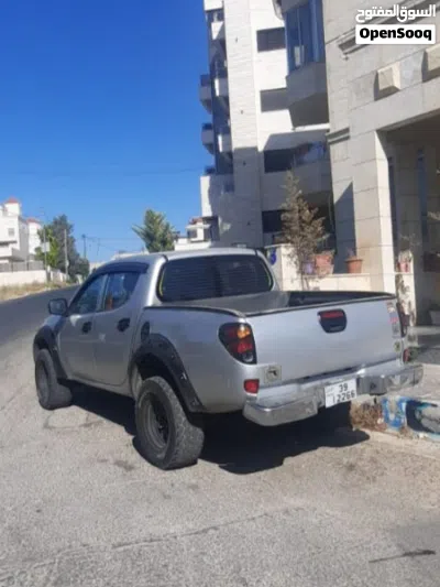 ميتسوبيشي L200 Standard 3