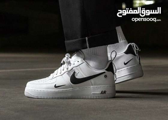 nike air force one utility black and white